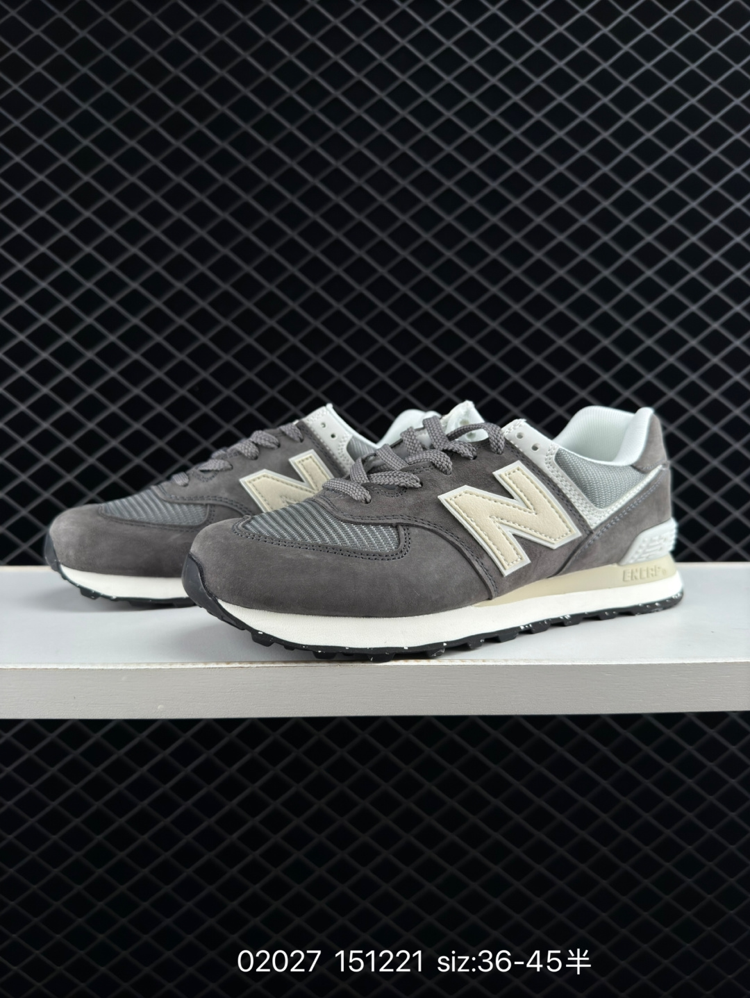 New Balance U574